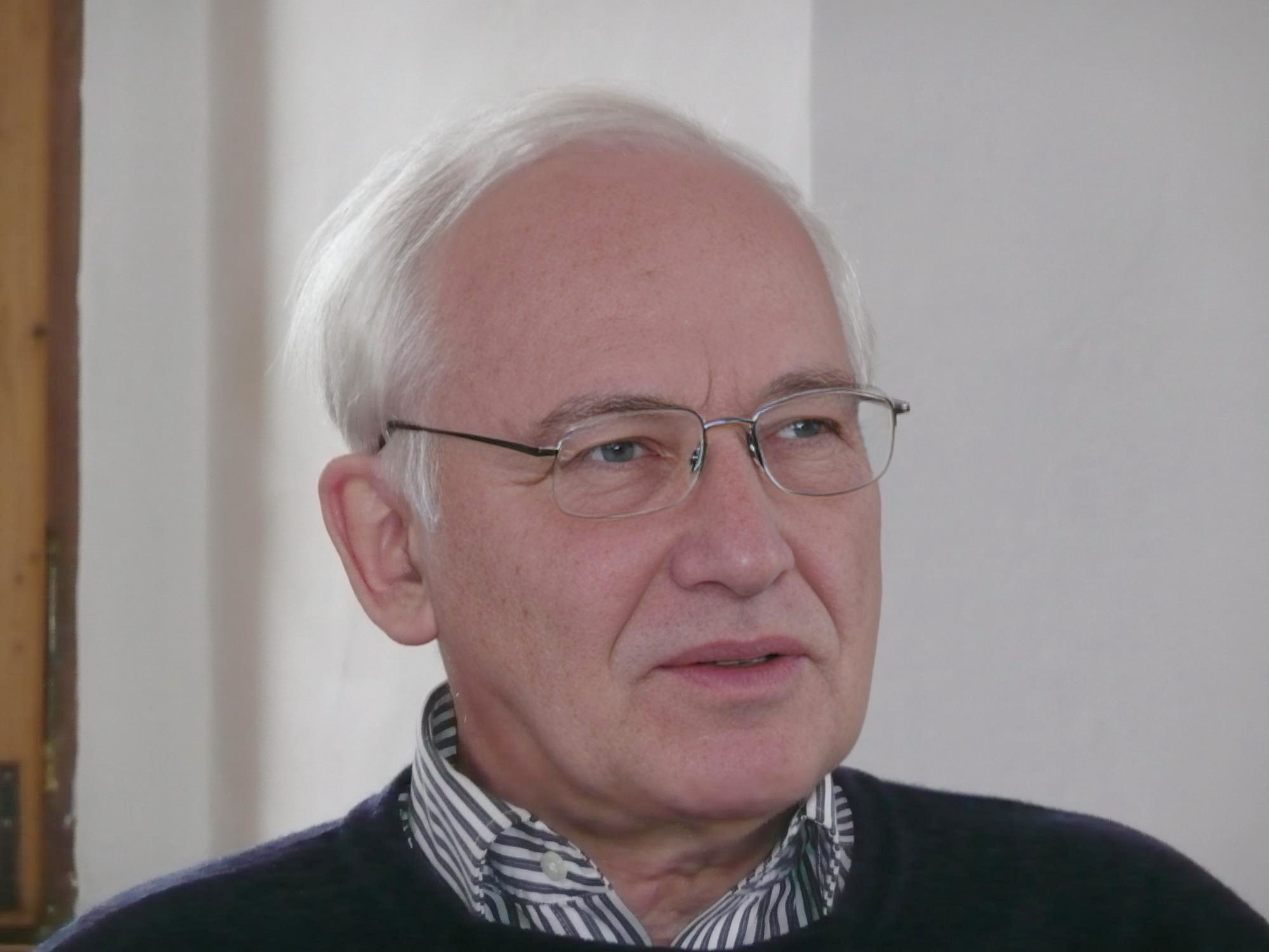 Dr. Walter Klasz